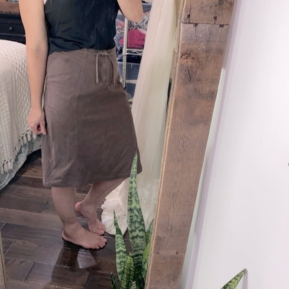 Mountain Hardwear brown skirt size 8 - Picture 1 of 10
